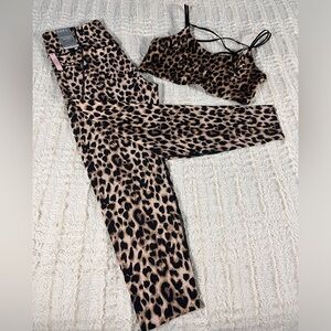 Victoria’s Secret Performance Yoga Pants & Sports Bra 2pc Outfit Set NWT
